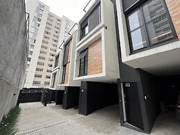 Casa com 2 suítes AC Higienópolis