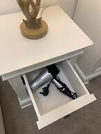 Cottinghamdetachedprop/kingbed/tv/wifi