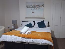 Sunset View Apartment in Southampton