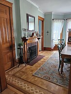 Maon House Bed and Breakfast