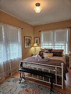 Maon House Bed and Breakfast