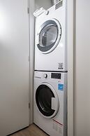 Silverstone Downtown Long-Term stay