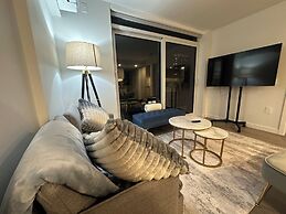 Silverstone Downtown Long-Term stay