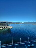 Silverstone Downtown Long-Term stay