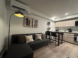 Silverstone Downtown Long-Term stay