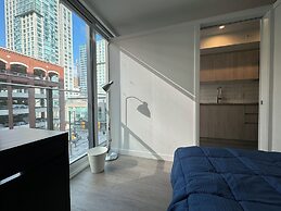 Silverstone Downtown Long-Term stay