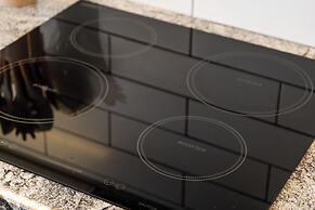 Silverstone Downtown Long-Term stay