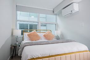 Silverstone Downtown Long-Term stay