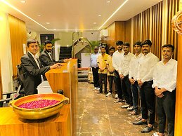 Hotel Najaf Palace 200 Mtrs from Dargah