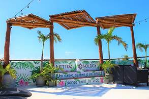 HOTEL MITTOZ HOLBOX