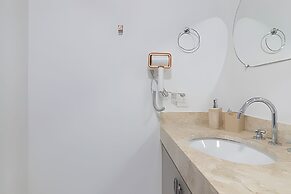 Prime Smart Santa Cruz