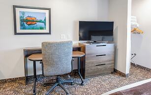 My Place Hotel-Redding CA