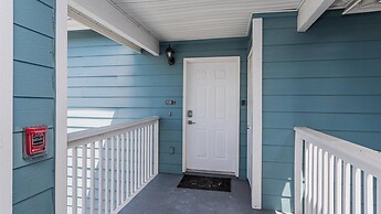 Villas at Island Club Community, Pools, Jacuzzi and More!