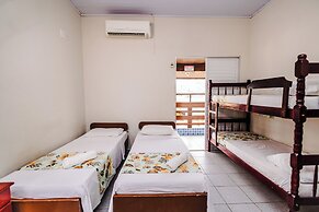 Taya Hospedagens