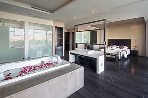 Guangdong Nanmei Osotto Hotel