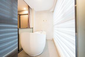 Lifeng Hotel Heyuan Wanlong City Branch