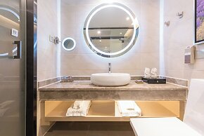 Lifeng Hotel Heyuan Wanlong City Branch