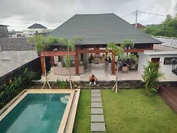 Pandawa Cove Villa by ABM