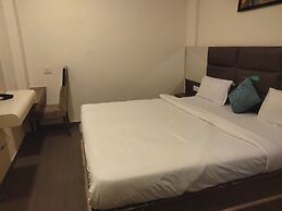 The Clock Tower Rooms & Cafe