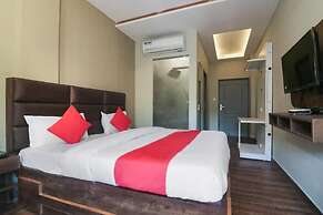 The Clock Tower Rooms & Cafe