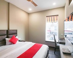 The Clock Tower Rooms & Cafe