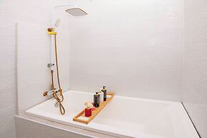 Best Time Pool Suites