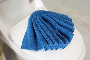 Best Time Pool Suites