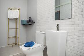 Best Time Pool Suites