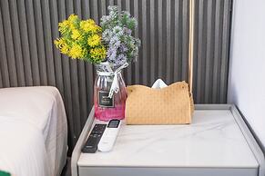 Best Time Pool Suites