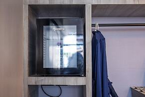 Best Time Pool Suites