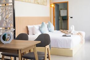 Best Time Pool Suites