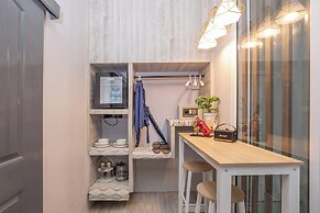 Best Time Pool Suites