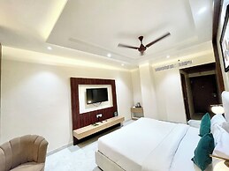 Hotel Vedangam Inn - near Temple