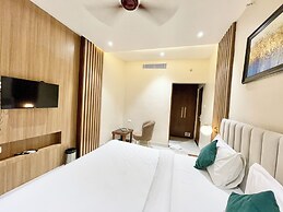 Hotel Vedangam Inn - near Temple