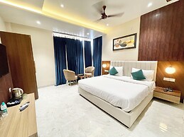 Hotel Vedangam Inn - near Temple