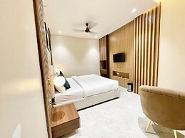 Hotel Vedangam Inn - near Temple