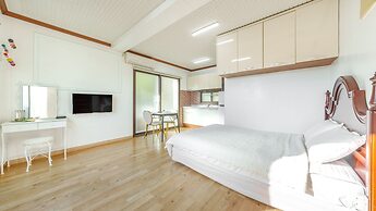 Geoje Yeoul Pet-friendly Pension