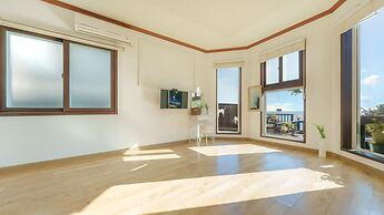 Geoje Yeoul Pet-friendly Pension