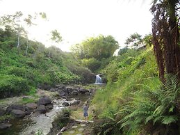 Kikala Waterfall Lodge