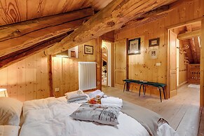 La Baita 1800 Ski In Ski Out