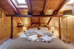 La Baita 1800 Ski In Ski Out