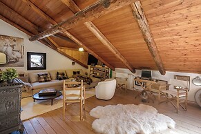 La Baita 1800 Ski In Ski Out