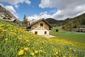 La Baita 1800 Ski In Ski Out