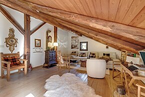 La Baita 1800 Ski In Ski Out