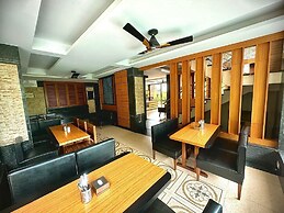 MERLOT SUITES