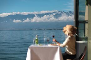 Dali Shuanglang Luna Seaview Hotel