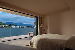 Dali Shuanglang Luna Seaview Hotel