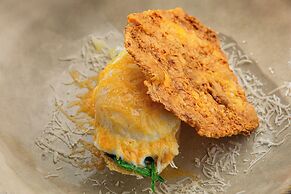 Dali Shuanglang Luna Seaview Hotel