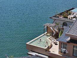 Dali Shuanglang Luna Seaview Hotel