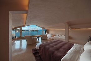 Dali Shuanglang Luna Seaview Hotel